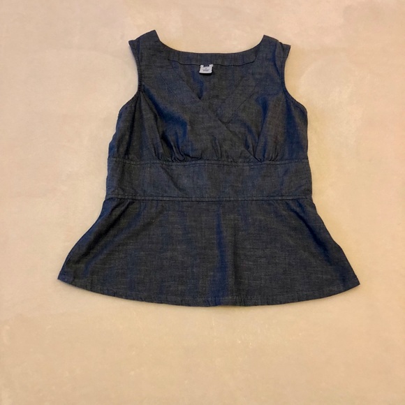 Gap peplum denim chambray top size small - Picture 3 of 5